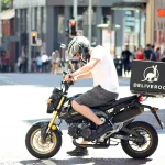 Maisto pristatymo paslaugos populiarėja: nuolaidos ir patogumai