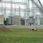 Estijos planai dėl betoninių skydų elektros pastotėse: pasekmės Baltijos regiono saugumui