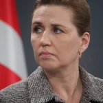 Danijos premjerė Mette Frederiksen siekia išlaikyti postą nepaisant prarasto palaikymo rinkimuose