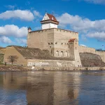 Narvos mero reakcija į užsienio žiniasklaidos dėmesį