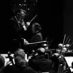 Los Andžele suorganizuotas koncertas surinko milijonus paramai Sudanui ir Palestinai