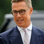 Iranas gali sukelti pasaulinę recesiją, įspėja Suomijos prezidentas