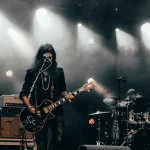 Kantri muzikos žvaigždė iš Rytų Vašingtono pelnė metų naujoko apdovanojimą