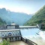 Bendruomenių mikro hidroelektrinės keičia Dominikos Respublikos atokių rajonų energijos tiekimą