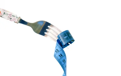 Kiekvieno dienos maitinimosi rutina gali padėti numesti svorio