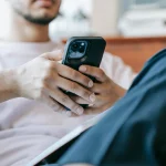 Naujos WhatsApp funkcijos: dirbtinis intelektas padės kurti atsakymus