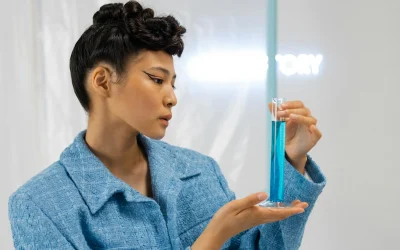 Skystas, elgiasi kaip kietas: naujas atradimas skysčių fizikoje