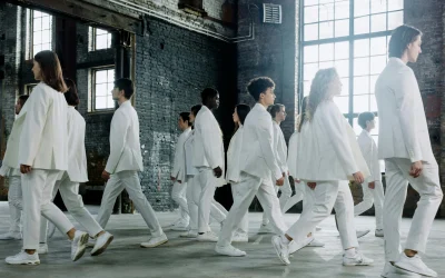 BTS kelias į pasaulinę sceną: kova dėl tapatybės ir kūrybinės laisvės