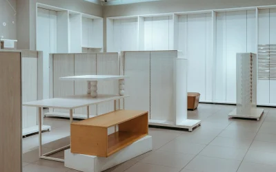 Nepatikėtini radiniai: kas buvo atrasta labdaros parduotuvėse