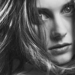 Charlize Theron ir Timothée Chalamet: diskusija apie meną ir dirbtinį intelektą sukelia aistras