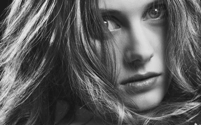 Charlize Theron ir Timothée Chalamet: diskusija apie meną ir dirbtinį intelektą sukelia aistras