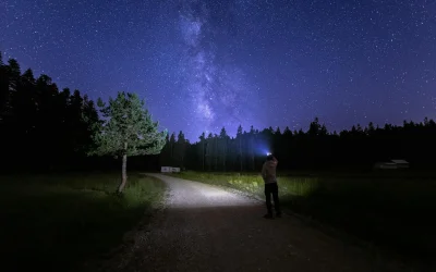 Ką apie žinomus žmones pasakoja jų pažįstami prieš šlovę?