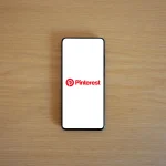 Elonas Muskas reikalauja, kad bankai, dirbantys su SpaceX IPO, įsigytų Grok prenumeratas