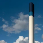 Blue Origin raketos sėkmė apgaubta nesėkmės viršutinėje stadijoje