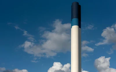 Blue Origin raketos sėkmė apgaubta nesėkmės viršutinėje stadijoje