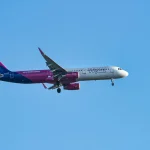 Aviakompanijos stabdo skrydžius dėl aviacijos kuro krizės Europoje