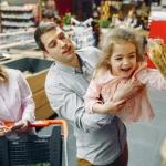 Europai ir JAV artėjant prie prekybos susitarimo, Trumpo mokesčiai sumažinami