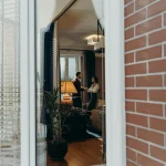 Stilingiausios serijos, kurios įkvėps jūsų mados pojūtį