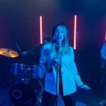 Suno: Muzikos autorinių teisių iššūkiai ir dirbtinio intelekto plėtra