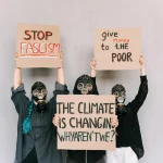 Dienos apžvalga: Politiniai pokyčiai, humanitarinės krizės ir ekonominiai iššūkiai