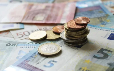 ECB ataskaita: euro įvedimo perspektyvos Lietuvoje
