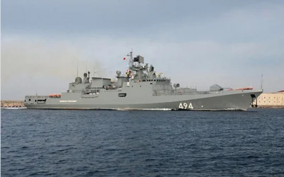 Incidentas Anglijos kanale: Rusijos karo laivo šūviai ir geopolitinės pasekmės