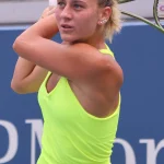 Kostyuk pasiekia pirmąjį Vimbldono pusfinalį: jaunųjų tenisininkių potencialas